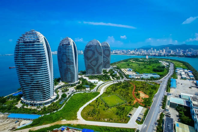 KHÁM PHÁ HẢI KHẨU - HẢI HOA ĐẢO - TAM Á | Hoàng Việt Travel