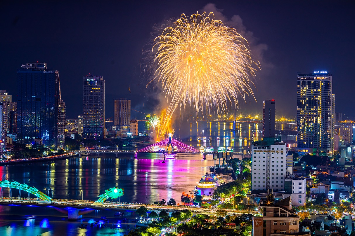 tour pháo hoa đà nẵng bay vietjet air tour pháo hoa đà nẵng bay vietjet air