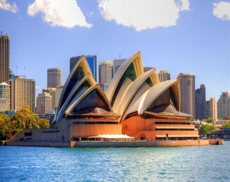 Nhà hát Opera Sydney bên cảng Sydney, nước Úc