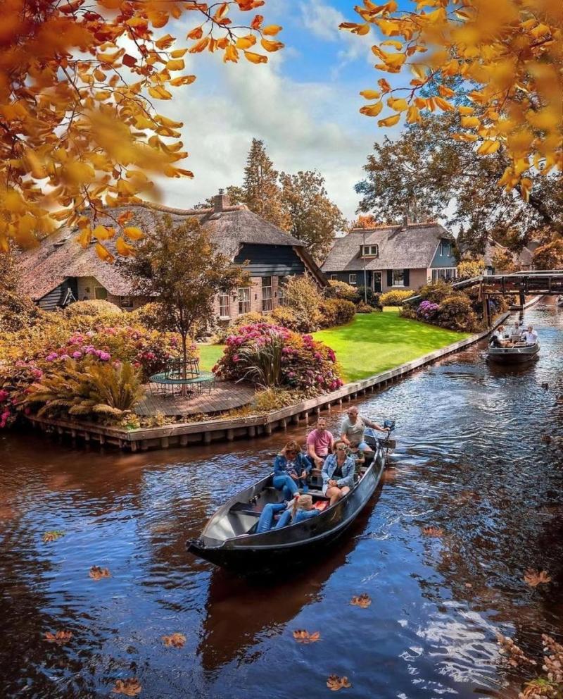 Làng cổ tích Giethoorn - Hoàng Việt Travel