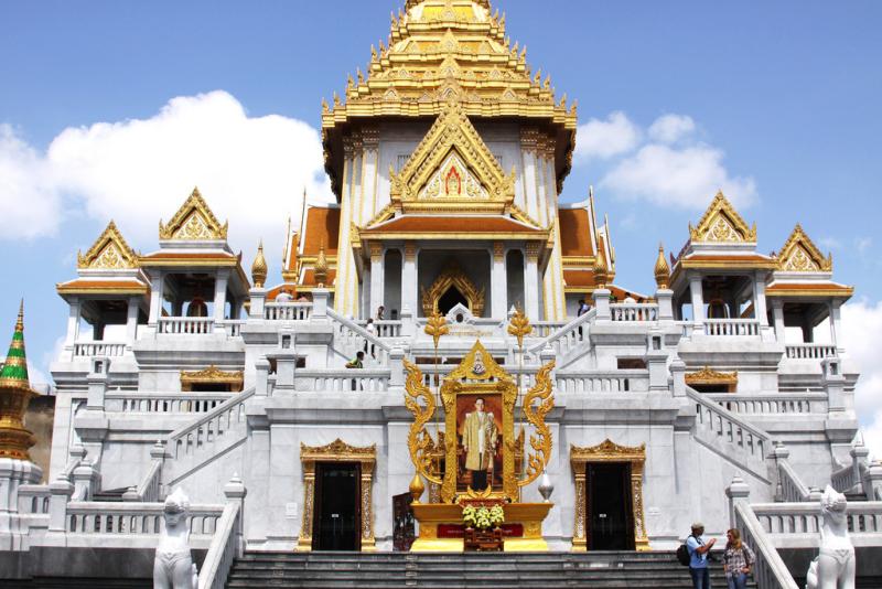 Khám phá chùa Phật Vàng- Wat Traimit Bangkok khi đi du lịch Thái Lan
