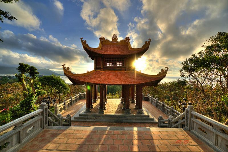 Tham quan Chùa núi Một Côn Đảo
