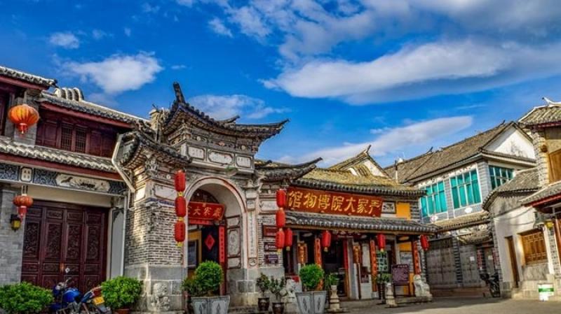 Không chỉ có Phượng Hoàng cổ trấn, ở Trung Quốc còn có cổ trấn Châu Trang đẹp "không góc chết"