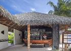 Không gian nhà hàng và quầy bar tại Adaaran Select Meedhupparu, Maldives