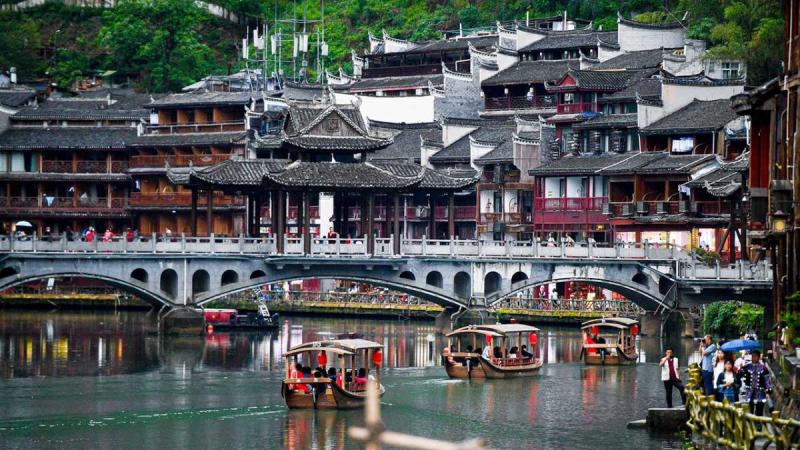 Tour Phượng Hoàng Cổ Trấn - Trương Gia Giới 6 ngày 5 đêm