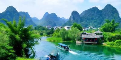 Phong cảnh sông nước và núi đá vôi tại Quế Lâm, Trung Quốc Phong cảnh sông nước và núi đá vôi tại Quế Lâm, Trung Quốc