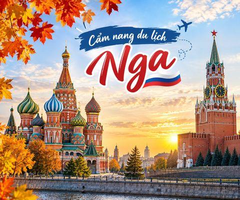 Nhà thờ Thánh Basil và tháp Spasskaya của Điện Kremlin bên sông Moskva trong khung cảnh lá vàng mùa thu