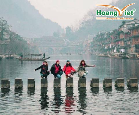 Du Lịch Trung Quốc: HÀ NỘI - NAM NINH - PHƯỢNG HOÀNG CỔ TRẤN- THIÊN MÔN SƠN- TRƯƠNG GIA GIỚI 6 Ngày 5 Đêm Bay Nội Địa
