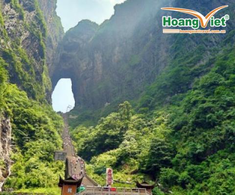 TOUR DU LỊCH TRUNG QUỐC: HÀ NỘI - TRƯỜNG SA - TRƯƠNG GIA GIỚI –  PHƯỢNG HOÀNG CỔ TRẤN 5 Ngày 4 Đêm 2018