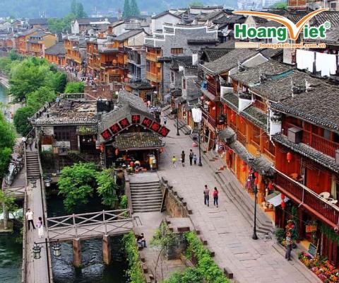 Ân Thi Phượng Hoàng Cổ Trấn Trương Gia Giới 6N5Đ 