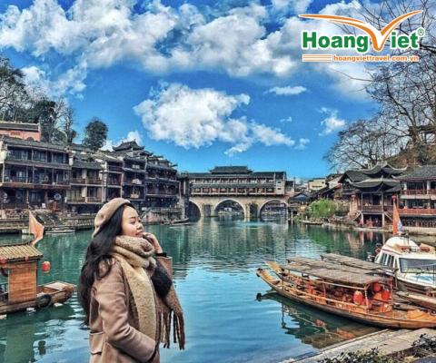 NAM NINH – TRƯƠNG GIA GIỚI –  PHÙ DUNG TRẤN – PHƯỢNG HOÀNG CỔ TRẤN