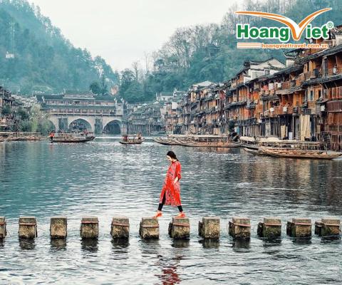 TOUR DU LỊCH HÀ NỘI – TRÙNG KHÁNH – PHƯỢNG HOÀNG CỔ TRẤN  – THIÊN MÔN SƠN – TRƯƠNG GIA GIỚI  BAY WEST AIR 