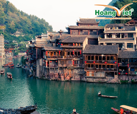 TOUR TRUNG QUỐC: TRƯƠNG GIA GIỚI - PHƯỢNG HOÀNG CỔ TRẤN - PHÙ DUNG TRẤN - THIÊN MÔN SƠN 5N4Đ BAY VJ