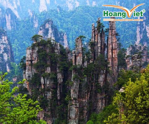 TRƯƠNG GIA GIỚI - PHƯỢNG HOÀNG CỔ TRẤN – THIÊN TỬ SƠN – HỒ BẢO PHONG  BAY CHARTER VIETJET AIR 