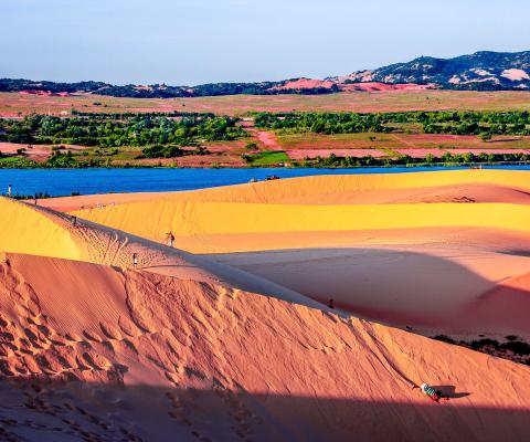 HÀ NỘI – NINH CHỮ - VỊNH VĨNH HY – MŨI NÉ – ZEEP TOUR MÁY BAY VIETJET AIR  