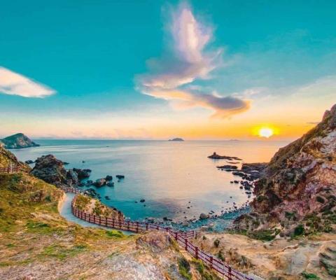 HÀ NỘI - QUY NHƠN – PHÚ YÊN  XỨ SỞ HOA VÀNG CỎ XANH BAY VIETJET AIR 