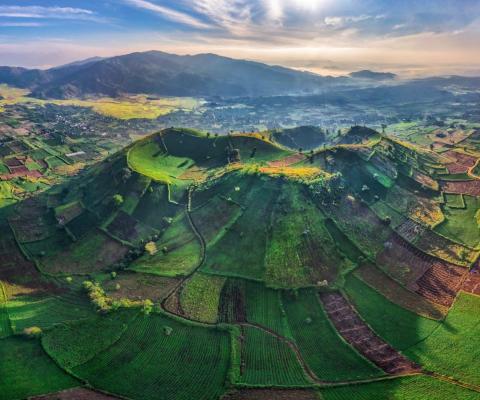 KHÁM PHÁ ĐẠI NGÀN TÂY NGUYÊN HÙNG VĨ PLEIKU- BUÔN MÊ THUỘT MÙA HOA CAFE