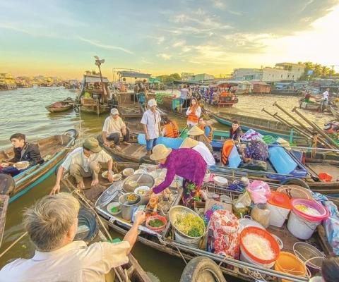 KHÁM PHÁ HÀ NỘI – CẦN THƠ – SÓC TRĂNG – BẠC LIÊU CÀ MAU – ĐẤT MŨI – TIỀN GIANG – BẾN TRE TÂY NINH – SÀI GÒN – HÀ NỘI BAY VIETNAM AIRLINES