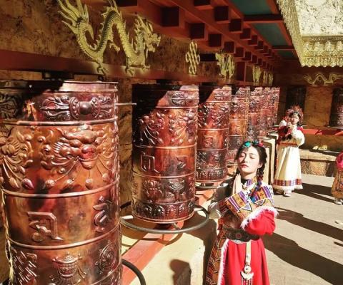 KHÁM PHÁ VÂN NAM PHONG HOA HÀ NỘI - ĐẠI LÝ - LỆ GIANG - SHANGRILA 6N5Đ BAY CHARTER QH