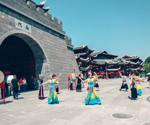 Tour Ân Thi - Phượng Hoàng Cổ Trấn - Trương Gia Giới 6n5d bay VJ