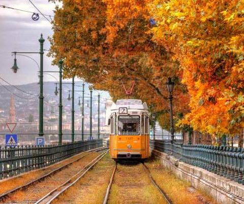 TOUR ĐÔNG ÂU 4 NƯỚC VÀO MÙA LÁ VÀNG SÉC – HUNGARY - ÁO -  ĐỨC