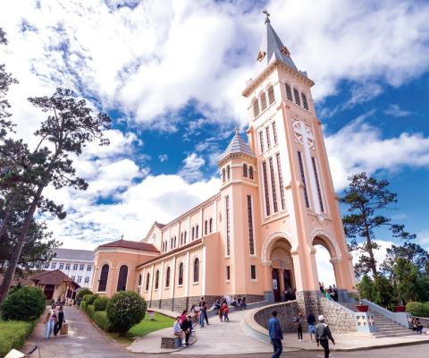 TOUR DU LỊCH 3N2Đ: HÀ NỘI – ĐÀ LẠT – HÀ NỘI BAY VNA