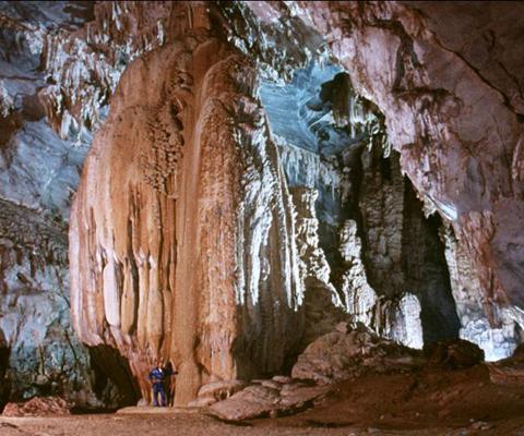 Tour du Lịch Hạ Long 2 Ngày 1 đêm
