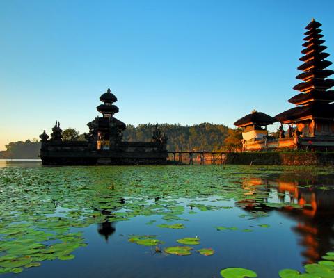 TOUR DU LỊCH: HÀ NỘI - SINGAPORE - INDONESIA - MALAYSIA BAY VIETNAM AIRLINES