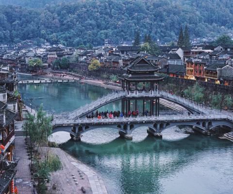 TOUR DU LỊCH: TRƯỜNG SA - TRƯƠNG GIA GIỚI - PHƯỢNG HOÀNG CỔ TRẤN
