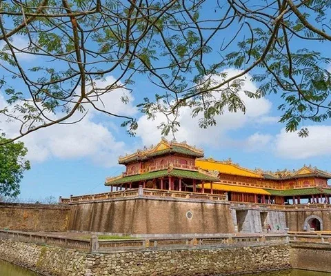 Tour Hà Nội Đà Nẵng Huế 4 Ngày 3 Đêm Trọn Gói 2026