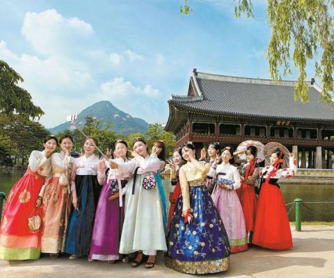Tour Hàn Quốc 5N4Đ Từ Hà Nội: Seoul – Nami – Everland – Painter Show Bay Vietjet Air