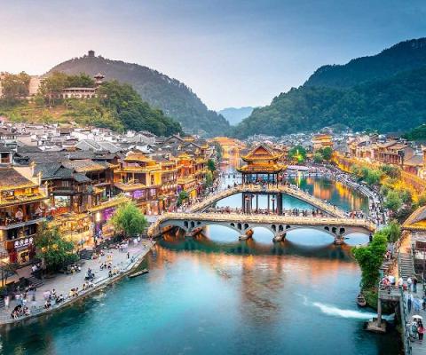 TOUR TRUNG QUỐC:TRƯƠNG GIA GIỚI – THIÊN MÔN SƠN - PHƯỢNG HOÀNG CỔ TRẤN – PHÙ DUNG TRẤN – VŨ LĂNG NGUYÊN 6N5Đ BAY VJ