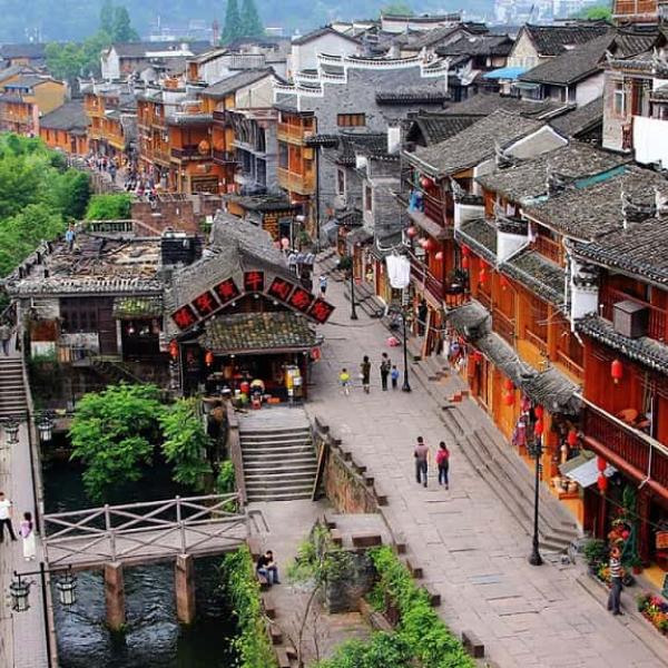 Ân Thi Phượng Hoàng Cổ Trấn Trương Gia Giới 6N5Đ