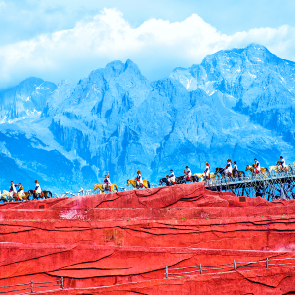 Hành Trình Chinh Phục Cổ Trấn: Tour Du Lịch Hà Nội – Cát Bi – Lệ Giang – Đại Lý (5 Ngày 4 Đêm)
