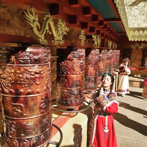 KHÁM PHÁ VÂN NAM PHONG HOA HÀ NỘI - ĐẠI LÝ - LỆ GIANG - SHANGRILA 6N5Đ BAY CHARTER QH