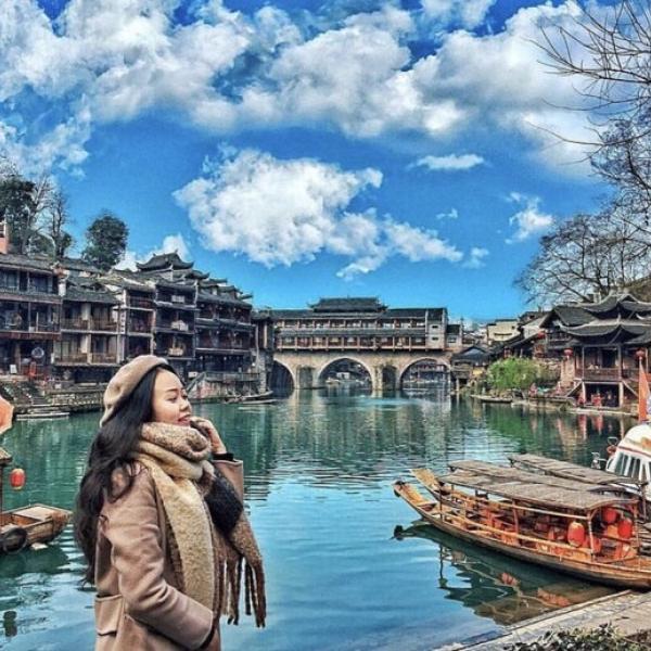 NAM NINH – TRƯƠNG GIA GIỚI – PHÙ DUNG TRẤN – PHƯỢNG HOÀNG CỔ TRẤN
