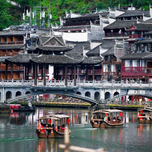 Tour Ân Thi Phượng Hoàng Cổ Trấn Trương Gia Giới 5N4Đ