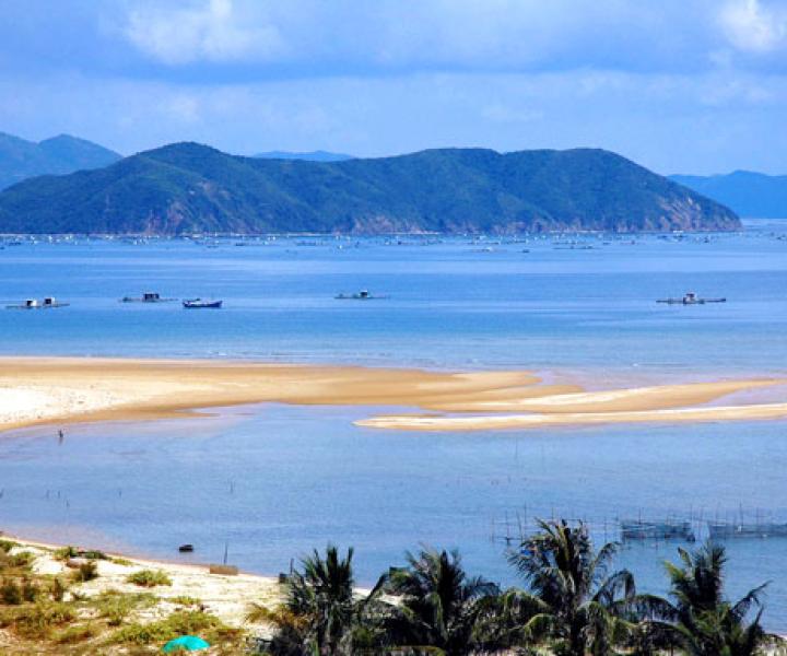 TOUR DU LỊCH BIỂN THIÊN CẦM 3 NGÀY 2 ĐÊM