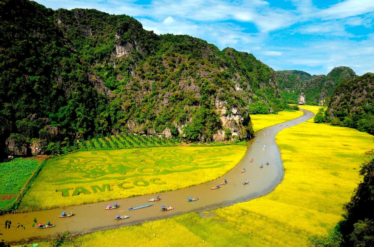 Khu du lịch Tam Cốc - Bích Động tạm dừng đón khách tham quan