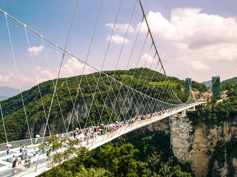 KHÁM PHÁ CẦU KÍNH TRƯƠNG GIA GIỚI - SKYWALK - CON ĐƯỜNG LÊN TRỜI Ở THIÊN  MÔN SƠN