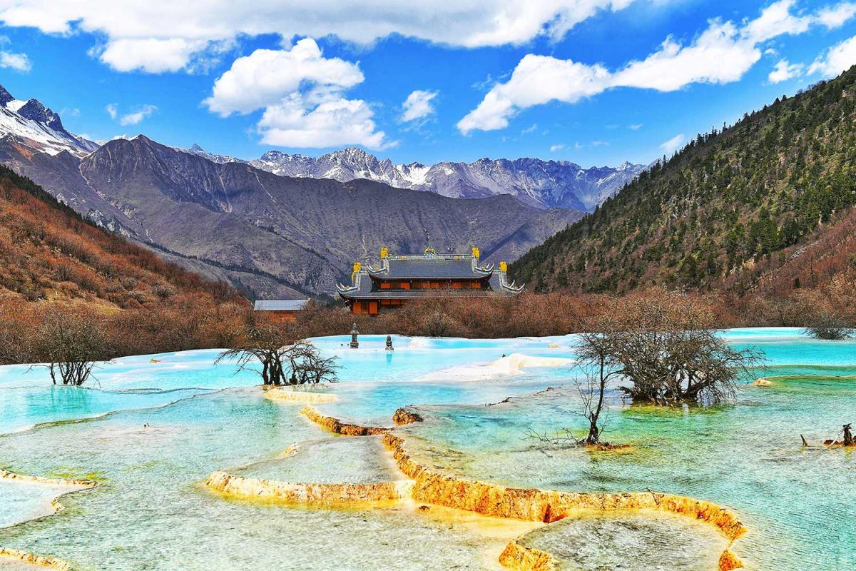 khu thắng cảnh hoàng long - hoàng việt travel