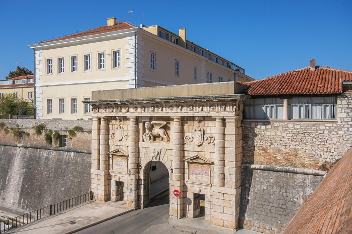 Đắm mình trong nét đẹp lịch sử và văn hóa tại thành phố Zadar Croatia