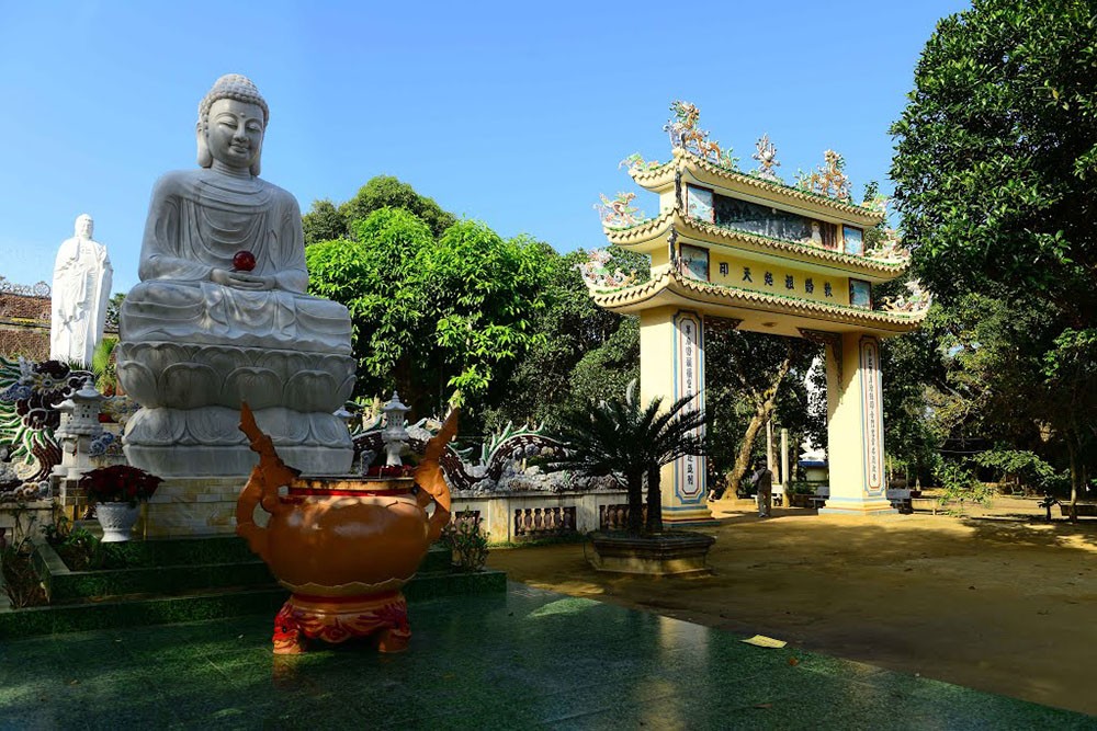 Du lịch Núi Và Chùa Thiên Ấn
