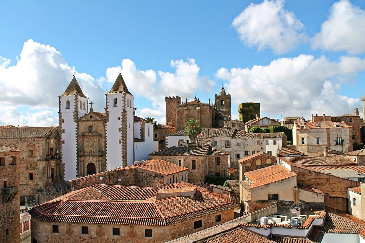 Old Town of Cáceres (Caceres, Tây Ban Nha) 
