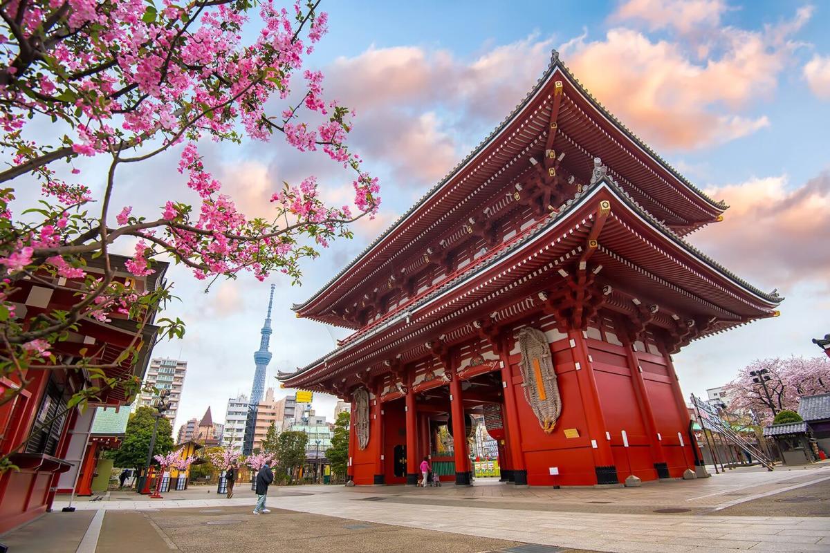Asakusa Kannon - ngôi đền linh thiêng của Tokyo