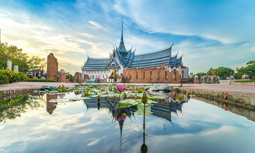 Làng cổ Ancient City