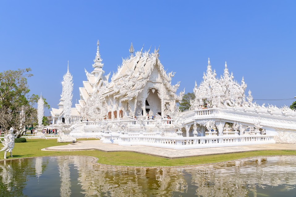 Khám phá chùa trắng Wat Rong Khun Thái Lan