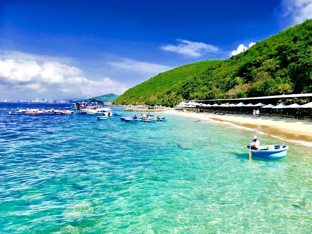 Tour Tham Quan Vịnh San Hô, Làng Chài, Bãi Tranh Nha Trang Bằng Tàu Cao Tốc