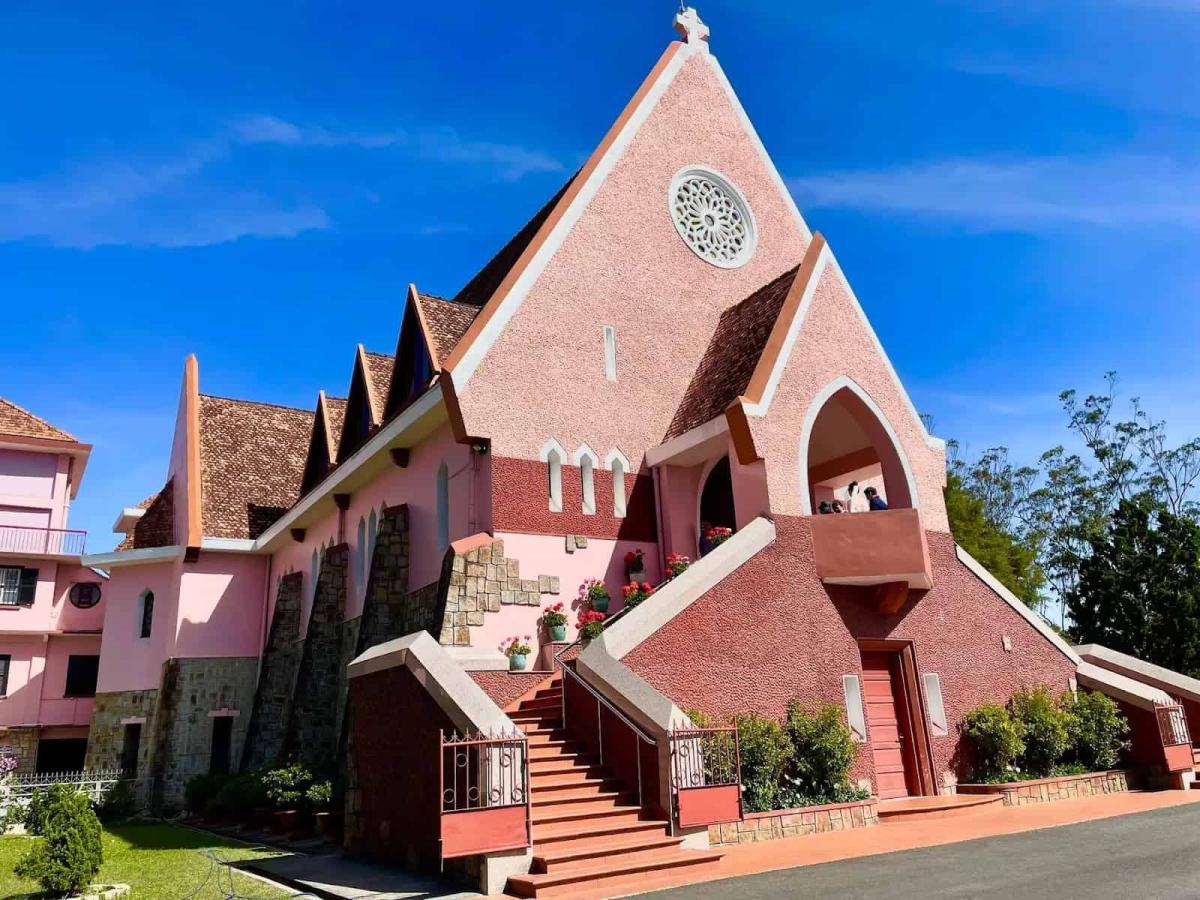 Nhà thờ Domaine De Marie: Dấu ấn Châu Âu giữa lòng Đà Lạt