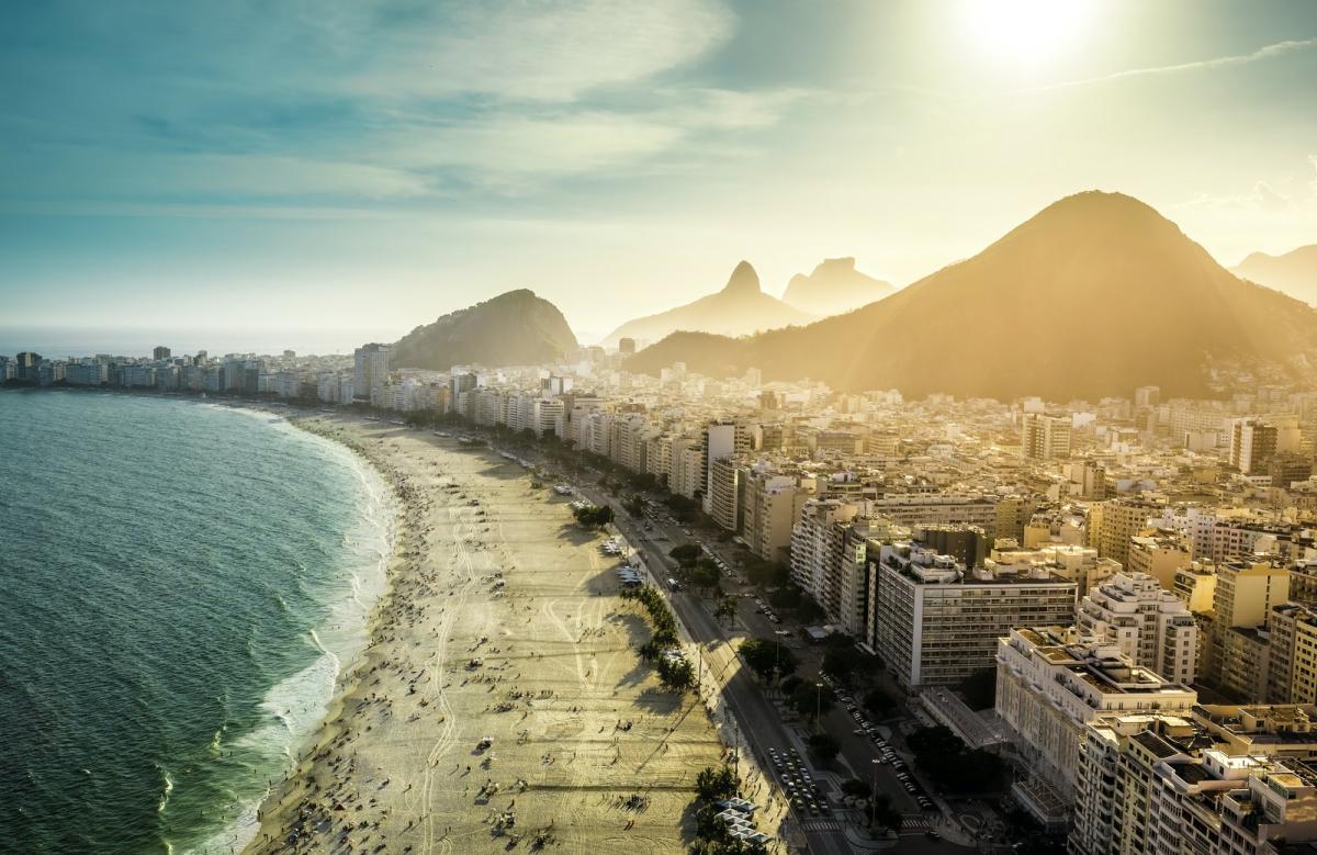 Bãi biển Copacabana, Rio de Janeiro – Thiên đường nghỉ dưỡng mùa hè ...